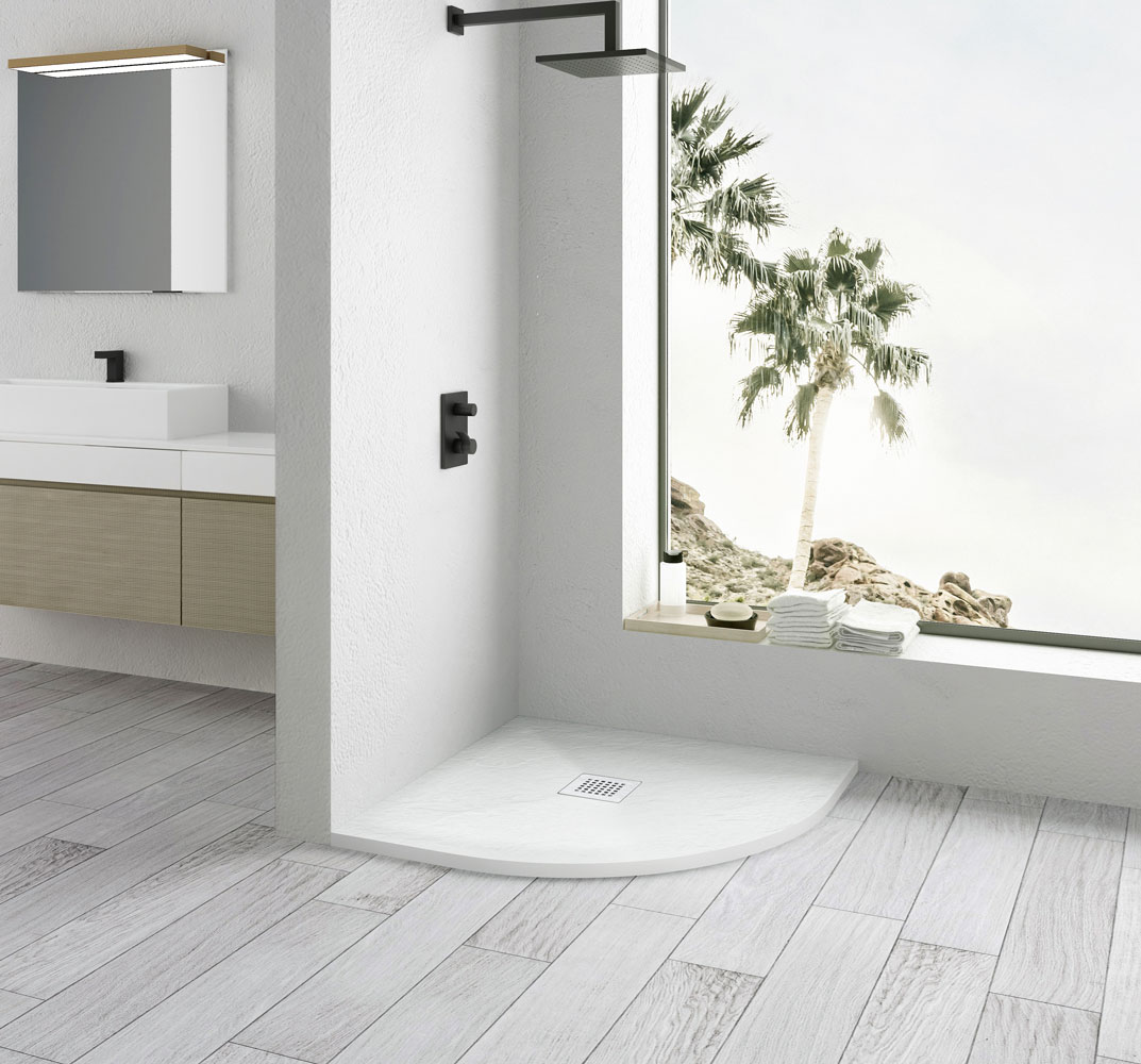 nina-ives-zuhanytalca-scene-white-white